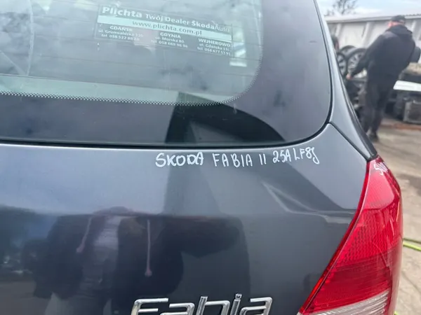 SKODA FABIA II HB Takaluukku LF8J image 5