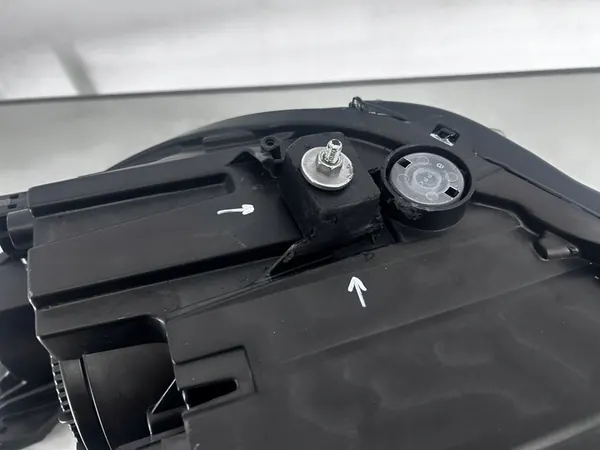 OPEL CORSA F 19- Faro Delantero Derecho Halógeno image 7