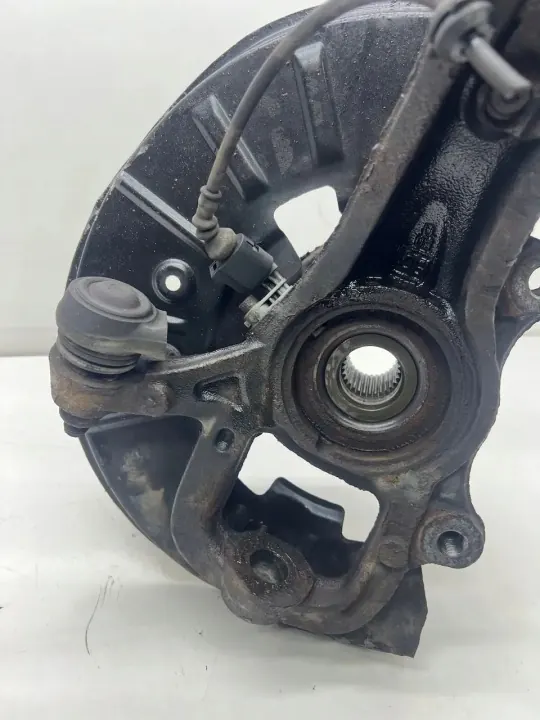 Porsche Cayenne 2005 Cubo Roda Dianteira Esq OEM 7L0407257A image 5