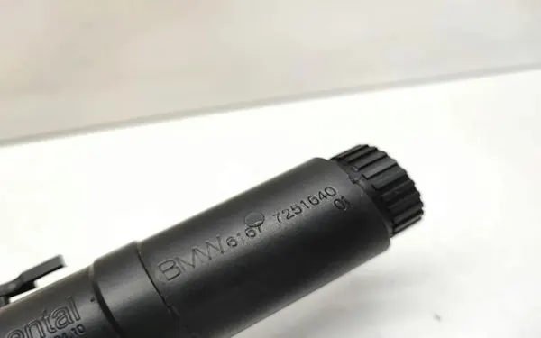 Buse de lave-phare BMW OE 7251640, Occasion image 3