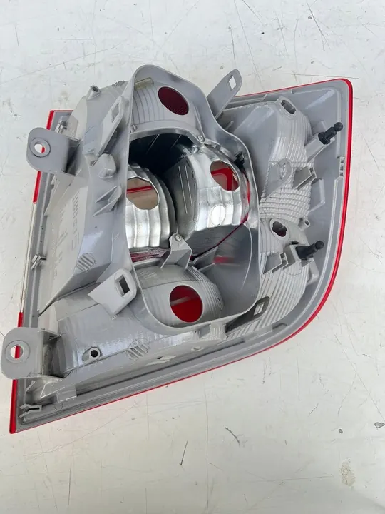 Lámpara trasera izquierda Fabia Rapid 5JH945095A image 6