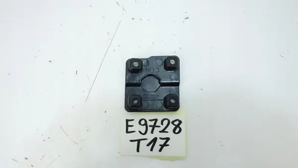Hyundai I30 III grille plug OEM 86354-G4000 image 4