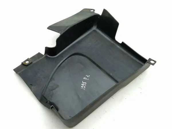 Moottorikansi Maserati Quattroporte 2005 OEM 067881200 image 3