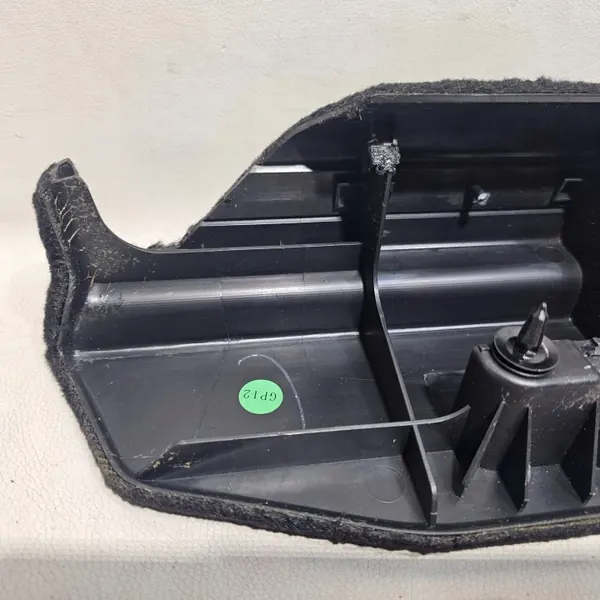 Tesla Model S Plaid bagageutrymmesmatta OEM 1606537-00-C image 6