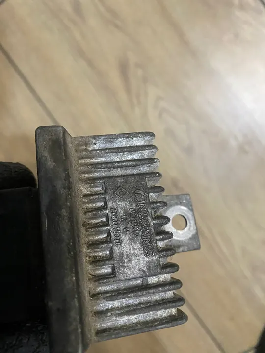 Sytytyspistokkeen rele RENAULT Trafic Opel Movano 1.9 dCi 7700115078 image 2