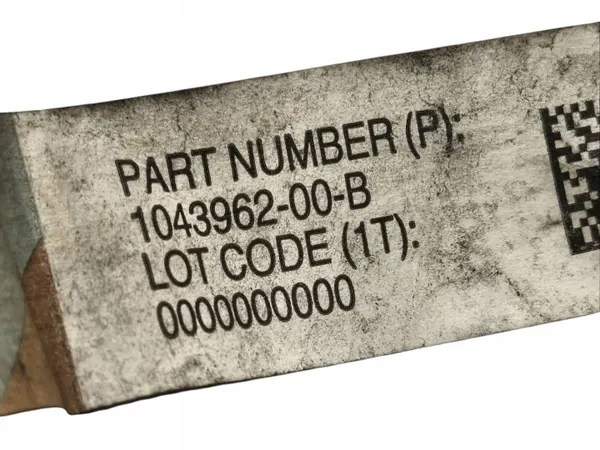 Tesla Model S 2020 Taka Stabilointitanko OEM 104396200B image 7