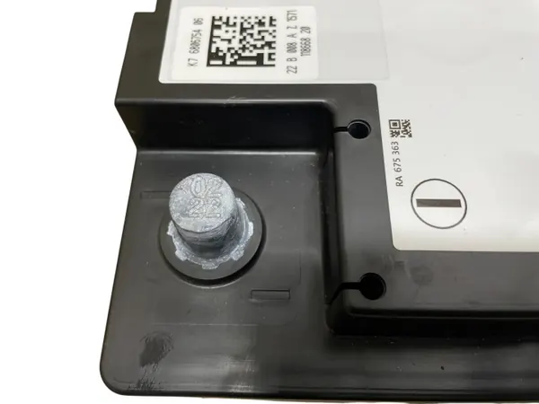 AGM-akku OEM 9878492 92Ah 850A BMW:lle image 3