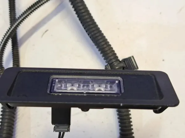 Plaque d'immatriculation Volvo S60 II OEM 31327379 image 4