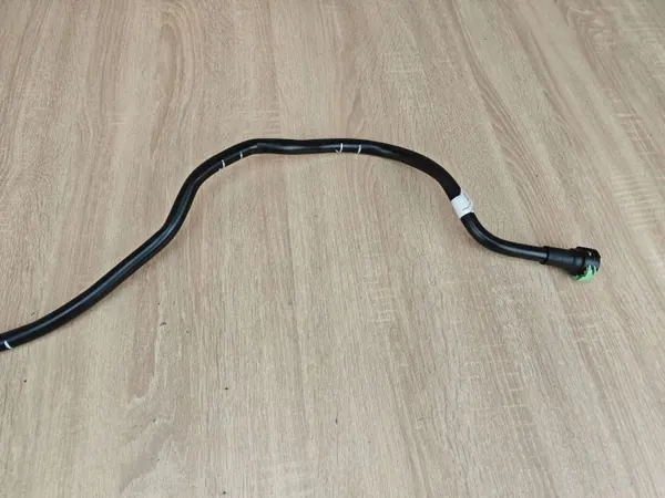 Öljynjäähdyttimen tuloputki OEM 9847127 BMW 530i image 3