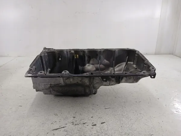 Cárter de aceite BMW OEM 13992010 8638755 para motor N47 image 4