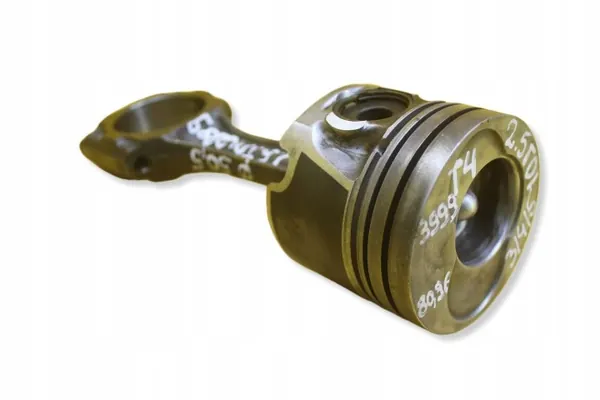 Pistão e Biela Usados para VW Transporter T4 2.5 TDI image 2