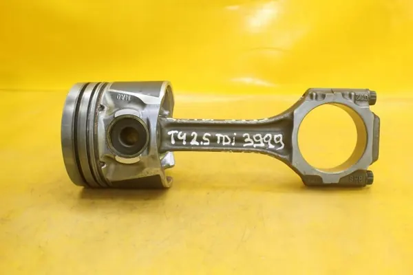 Pistão e Biela Usados para VW Transporter T4 2.5 TDI image 10