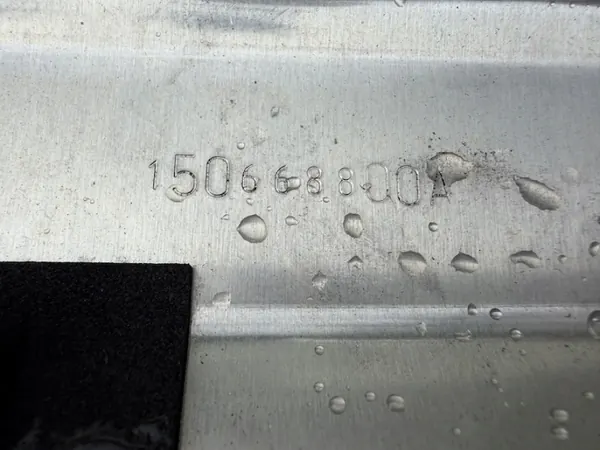 Refuerzo delantero Tesla Model Y OEM 1506688-00-A image 5