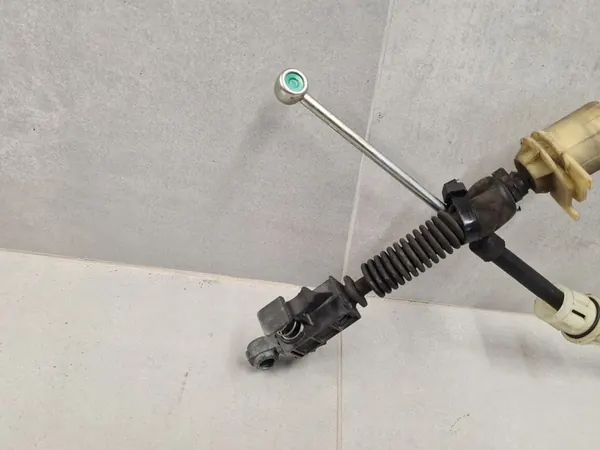 Câble de changement de vitesse Opel Corsa E 1.4 Turbo 55504504 image 3