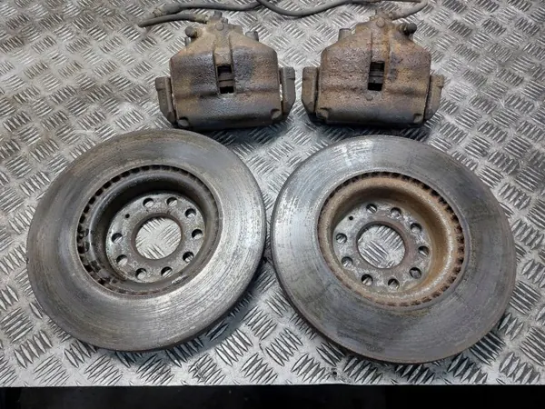 Voorrem Set OEM TARCZE HAMULCOWE PRZÓD + KLOCKI + ZACISKI image 3