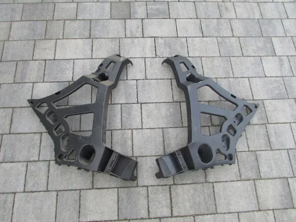 Clipe de para-choque traseiro esquerdo Renault Megane III OE 850420009R image 4