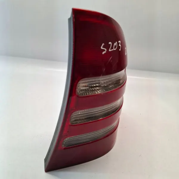 Mercedes-Benz C W203 2005 Rechter Achterlicht image 9