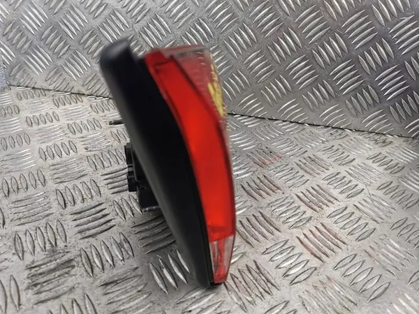 Luz trasera izquierda VW GOLF VI 89090892 image 4
