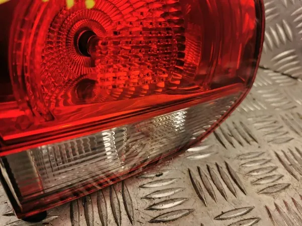 Luz trasera izquierda VW GOLF VI 89090892 image 5