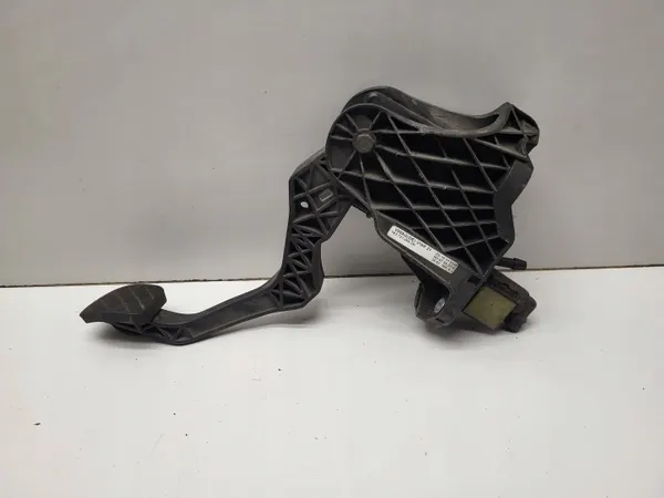Koppelingspedaal OEM 1K2721059DK voor Skoda Octavia II image 2