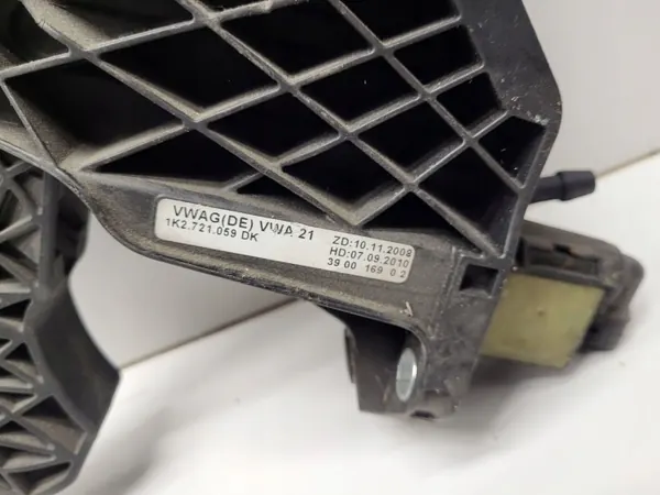 Koppelingspedaal OEM 1K2721059DK voor Skoda Octavia II image 4
