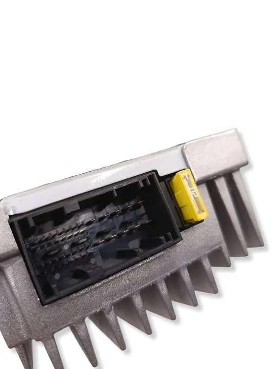 Gebrauchter BMW OE 9197002 Audio-Verstärker image 4