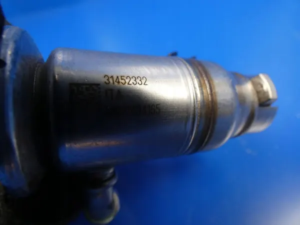 Inyector AdBlue OEM 31452332 para Volvo 2.0 B5 Mild Hybrid image 3