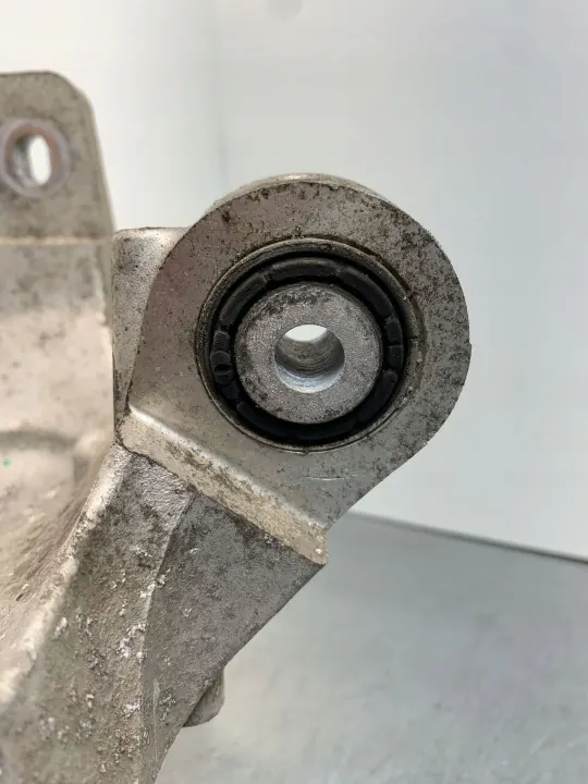 Alfa Romeo Stelvio Hinterachsschenkel rechts OEM 00505357020 image 6