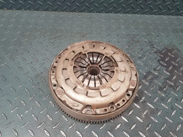 Kit de embreagem LUK BMW E46 E36 316i 318i M43B19 OEM 1223689 image 6