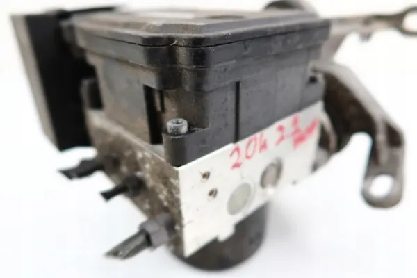 Bomba ABS Mercedes W204 OEM 1729014000-12 Usada image 3