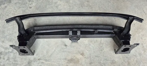 OEM 5G0807930 Viga para-choques dianteira VW Golf VII image 3
