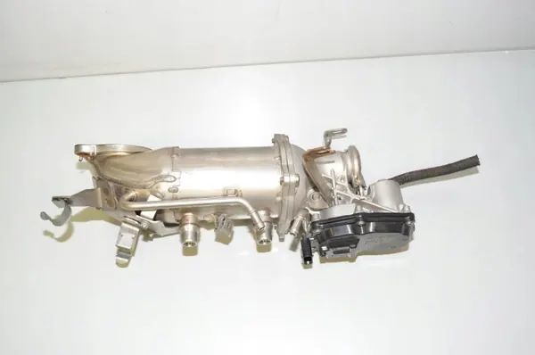 EGR-koeler OEM 11718574815 voor BMW 7 Serie 3.0L Diesel image 4