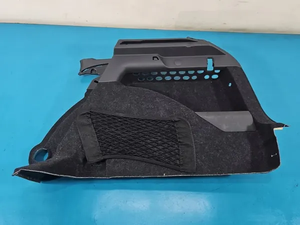 OEM 657867428D Tapicería Maletero Derecho Skoda Scala 2019- image 2