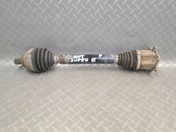 Oikea pitkä puoliakseli OEM 3Q0407272BB Skoda Superb III:lle image 2