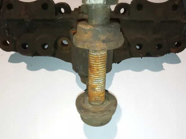 Support de ressort DAF XF 105 OEM 1390161 image 3