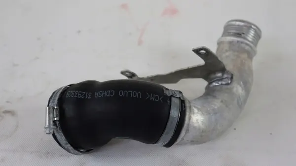 Volvo V40 II Intercooler-rör OEM 31319795, 31293929 image 2