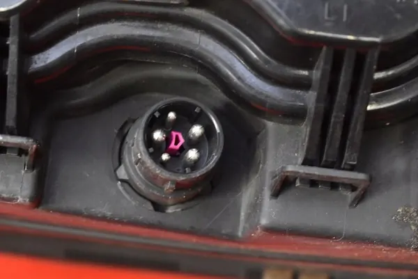 Oikea ajovalaisin Audi A3 1996-2000 OEM 963036-00 image 6