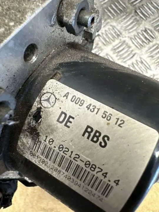 Pompe ABS OEM A0094315612 pour Mercedes-Benz E W212 image 4