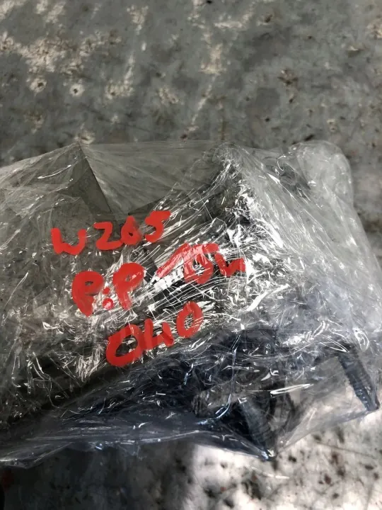 Charnière Porte Droite Avant OEM APU27584 Mercedes W205 image 3