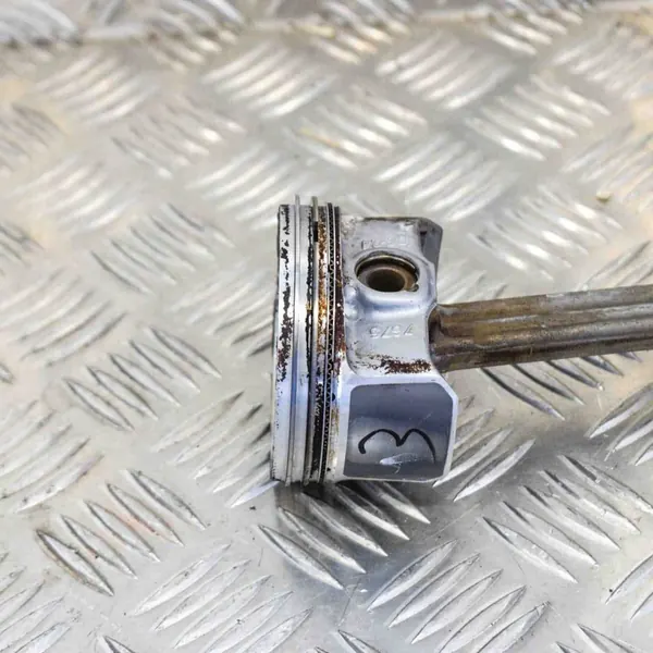 Kolv SEAT IBIZA III (6L1) 1.4L 63kw 2006 OEM 036107065CM image 3