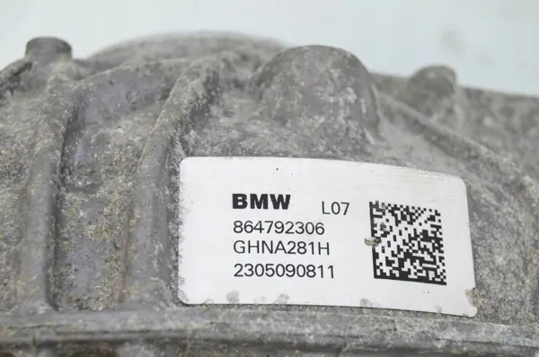 Taka-akselin tasauspyörästö BMW 3 G20 G21 8647923 image 4