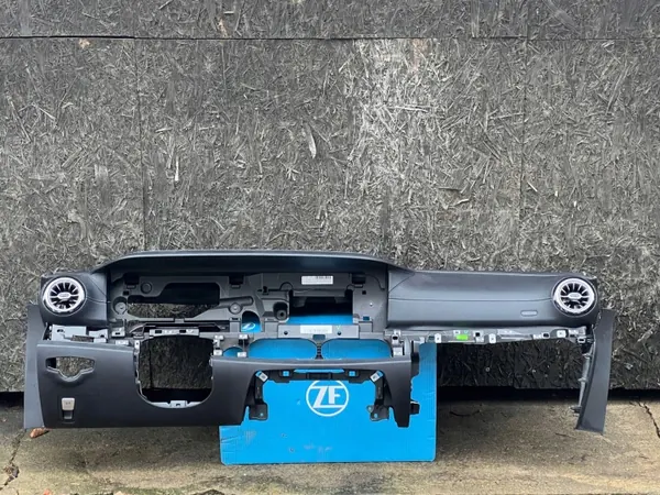 Mercedes-Benz Dashboardconsole OEM 8097 - Gebruikt image 6