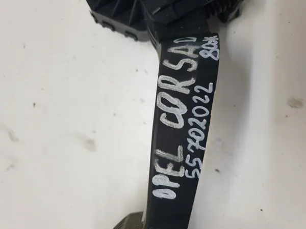 Kaasuventtiilin sijaintisensori Opel Corsa D 55702022 image 2