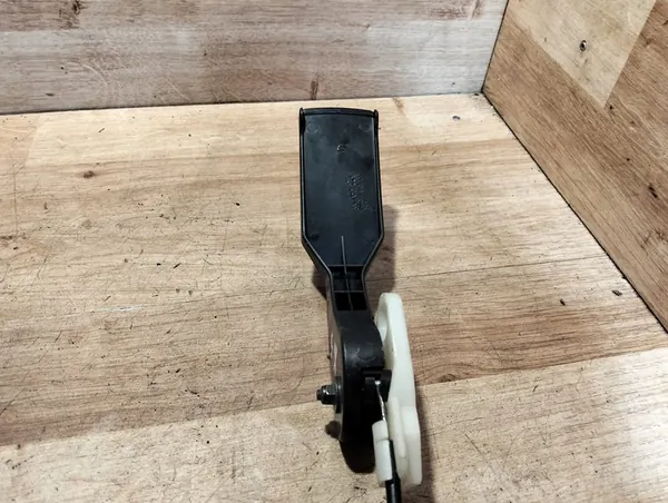 BMW X5 E53 Motorhuvsläpp Kabel + Handtag image 4