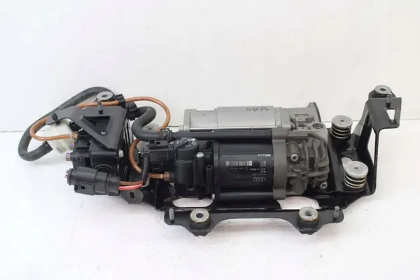 Audi A8 Kompressor OEM 4H0616005D - Begagnat Skick image 5