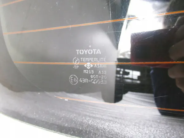 Ventana Trasera Toyota OE para Corolla Verso E12 image 9