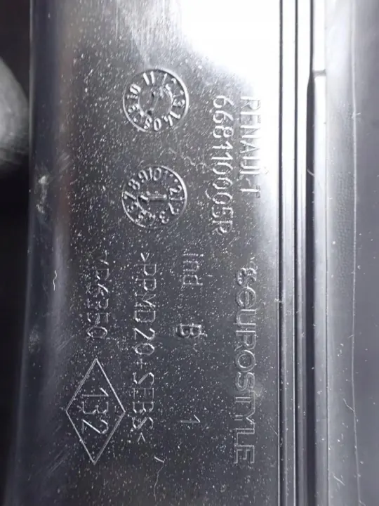 OEM 668110005R Begagnad vindruta för Renault Scenic III image 3