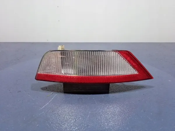 Ford Ecosport Taka-oikea Peruutusvalo OEM CN1515500AC image 2