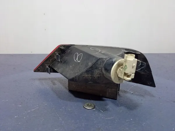 Ford Ecosport Taka-oikea Peruutusvalo OEM CN1515500AC image 4