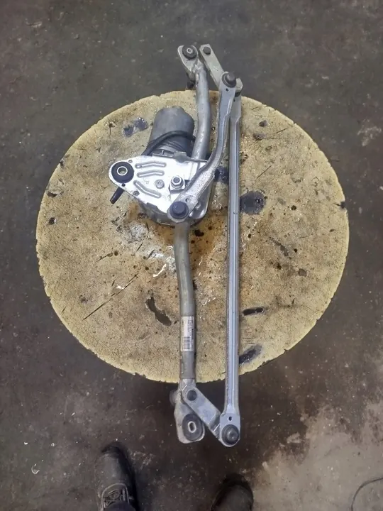 Etupyyhkijän mekanismi Audi A6 C6 4F1955119D 4F1955023K image 2